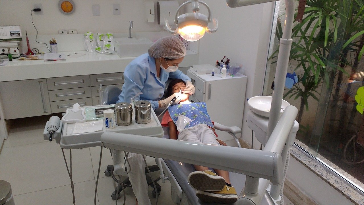 dentist and a kid